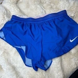 Nike shorts size large